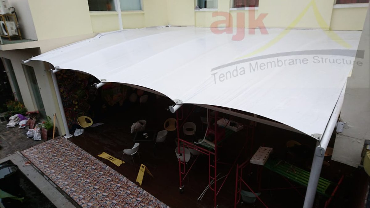 Smoking Area – Hotel Ibis Yogyakarta